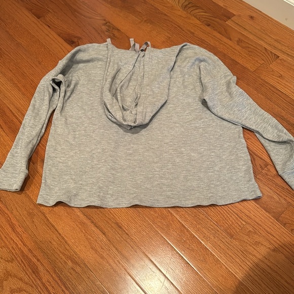 Top - Picture 3 of 3